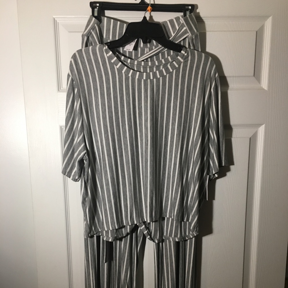 Gray and White Stripe 2-piece casual set